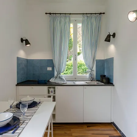 Joivy Family Flat Balcony Vernazza, Cinque Terre * 베르나차